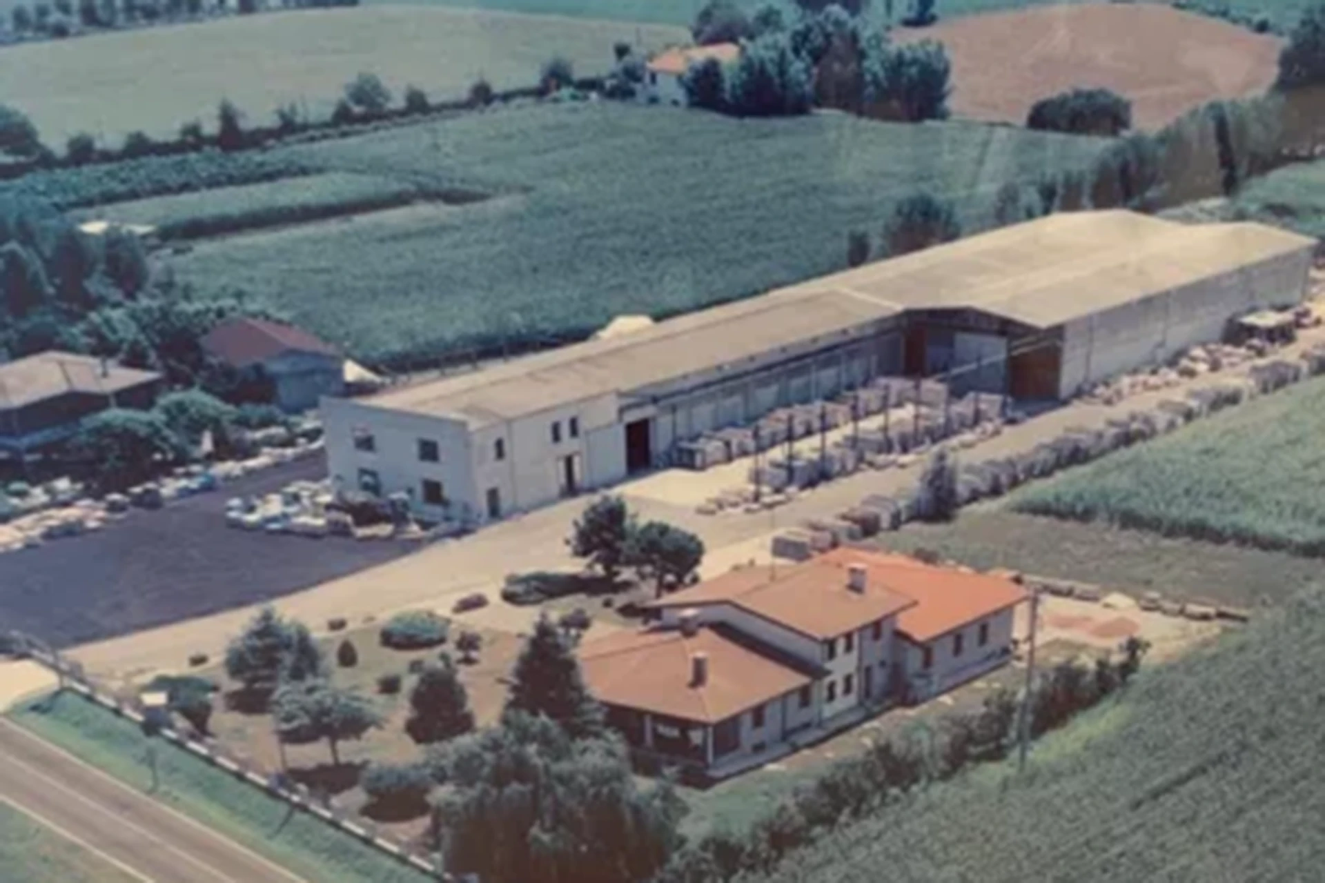 LMG Marmi Botton deposito materiale lavorazione marmo