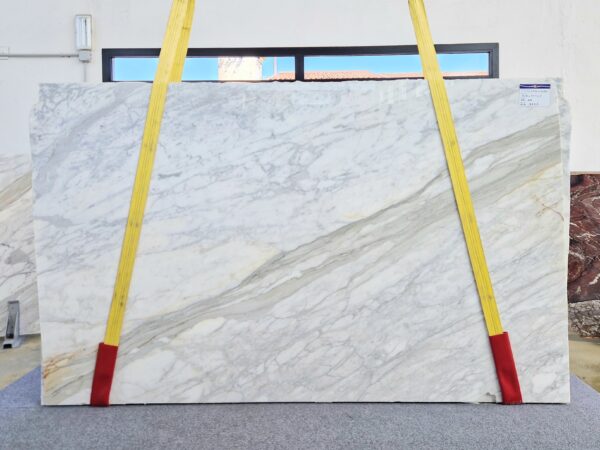Calacatta Cremo