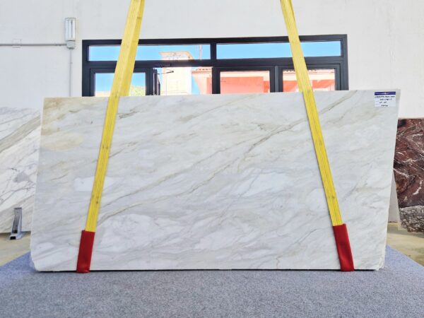 Calacatta Cremo